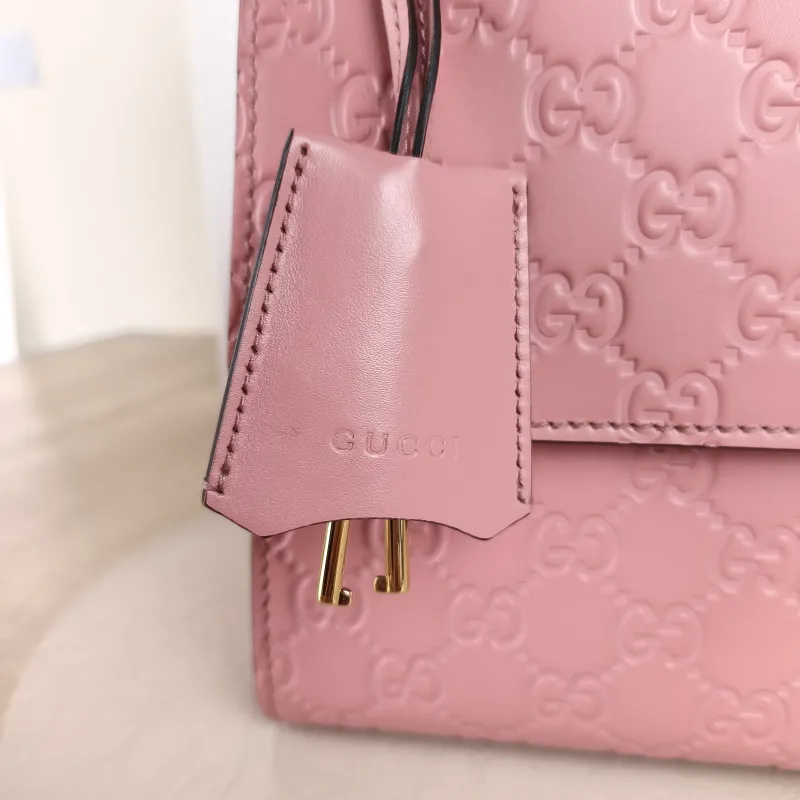 GUCCI Crossbody Bag Padlock Pink Calfskin Medium30 × 10 × 19 cm — detail view 1 of 11