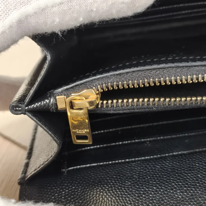 SAINT LAURENT Crossbody Bag CASSANDRE ENVELOPE Black Calfskin One Size 22.5 × 4 × 14 cm — detail view 11 of 13