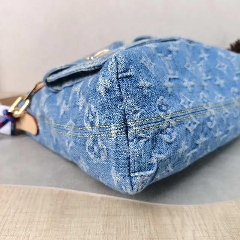 Louis Vuitton Shoulder Bag Baggy hobo Shoulder Bag Blue One Size 30 × 13 × 22 cm — detail view 12 of 13