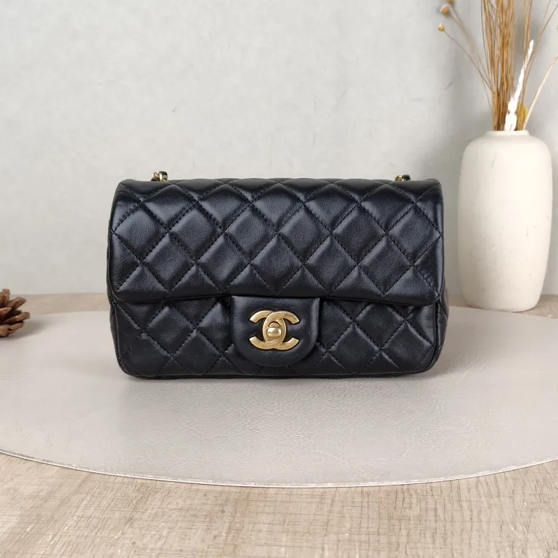 Chanel Crossbody Bag Classic Flap Large Mini CF Mini Black with Gold-Tone Hardware Lambskin mini 20 × 6 × 12 cm 29