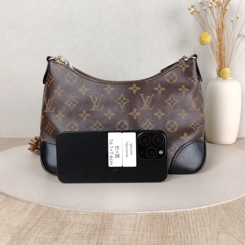 Louis Vuitton Crossbody Bag Boulogne PVC Small 26 × 9.5 × 16 cm — cover view 3 of 5