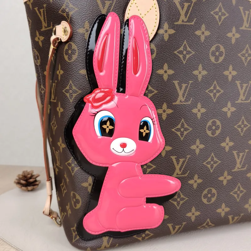 Louis Vuitton Shoulder Bag Neverfull Monogram PVC Medium 31 × 14 × 28 cm — detail view 9 of 12