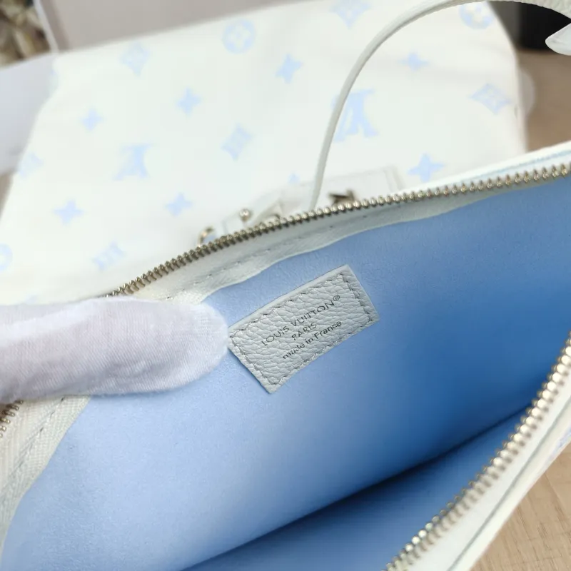 Louis Vuitton Crossbody Bag Carryall White · Blue Calfskin Small 29.5 × 12 × 24 cm — detail view 12 of 13