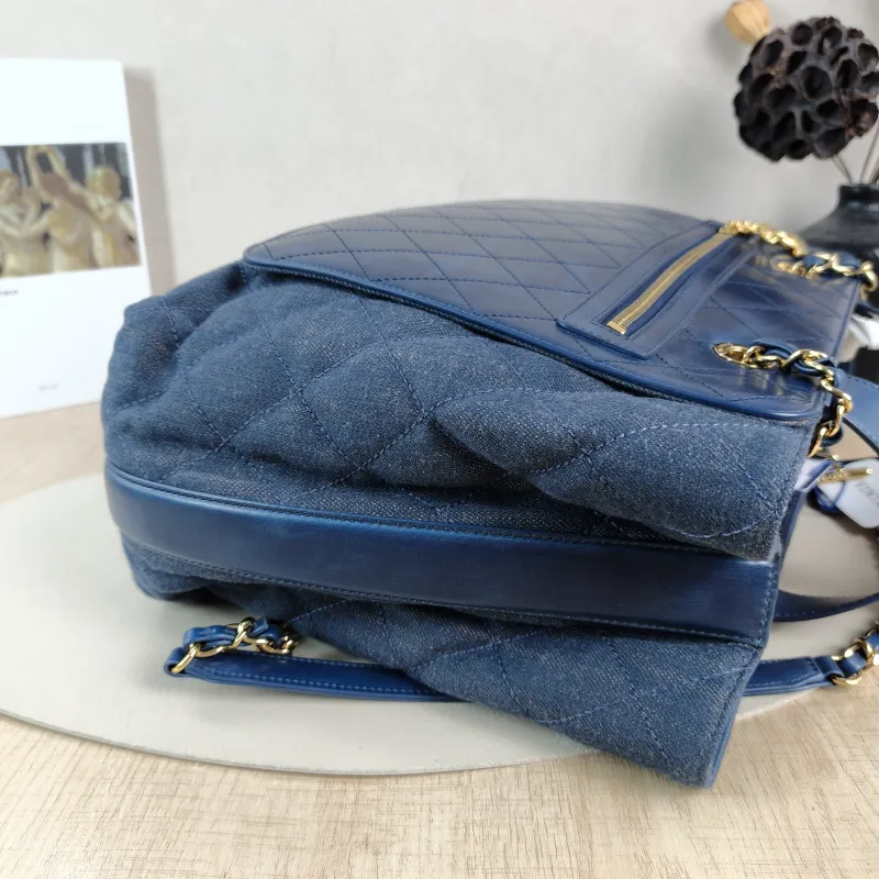 Chanel Shoulder Bag tote Blue One Size35 × 12 × 26 cm — detail view 6 of 13