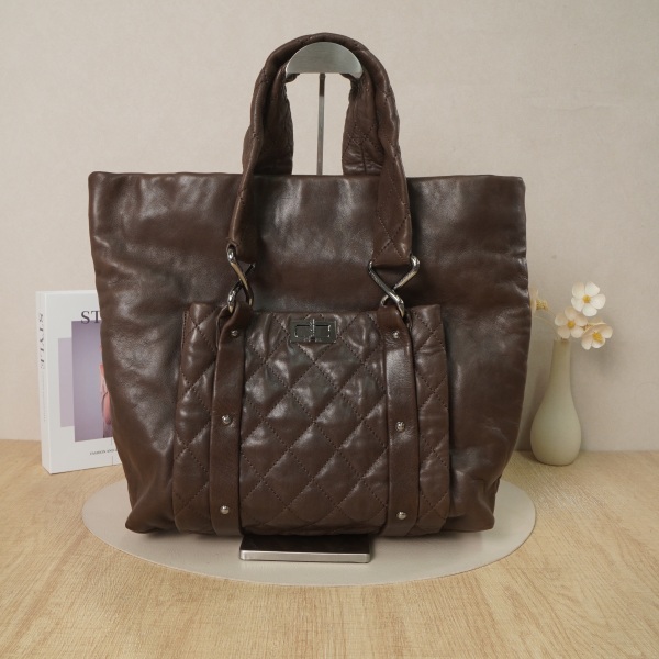 Chanel Top Handle Bag11 Brown Lambskin · 38 × 9 × 35 cm