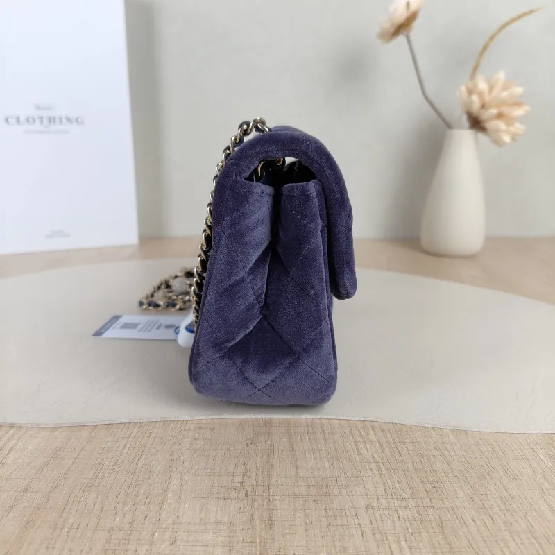 Chanel Crossbody Bag Classic Flap Large Mini CF Mini Blue Velvet mini 20 × 6 × 12 cm — detail view 3 of 13