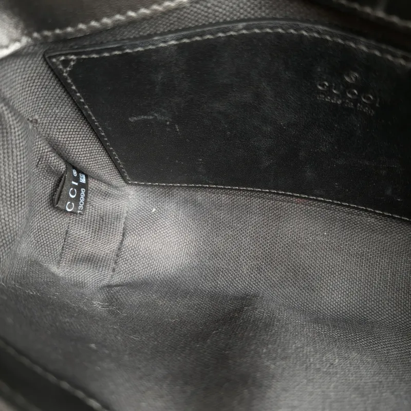 GUCCI Crossbody Bag GG Marmont Small Marmont 22 So Black Black Calfskin Small 22 × 6 × 13 cm — detail view 3 of 10