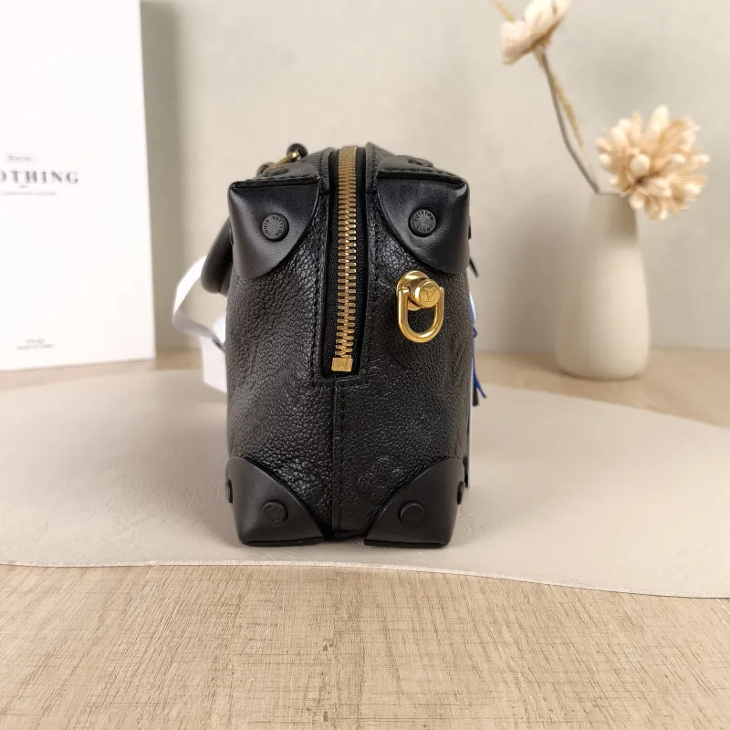 Louis Vuitton Shoulder Bag Petite Malle Souple Box Black Calfskin One Size20 × 7.5 × 14 cm Missing Shoulder Strap — detail view 4 of 14