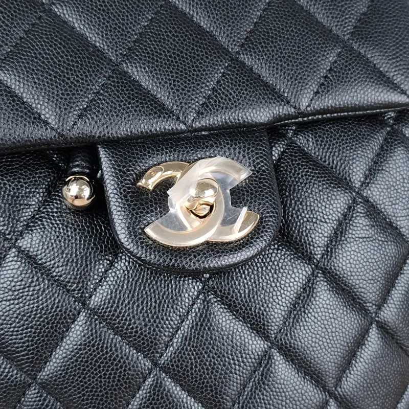 Chanel Backpack Backpack Black Grained Calfskin Large20 × 12 × 25 cm — detail view 3 of 13