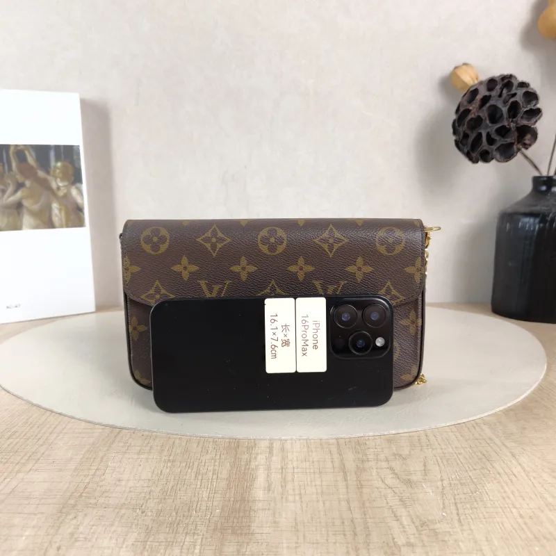 Louis Vuitton Crossbody Bag Pochette Félicie Monogram PVC Small 21 × 3 × 12 cm — cover view 2 of 6