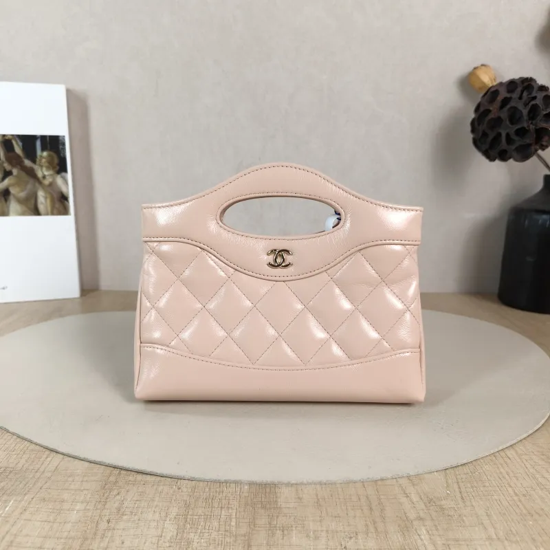 Chanel Crossbody Bag 31Bag Pink nano 20.5 × 3.5 × 17 cm