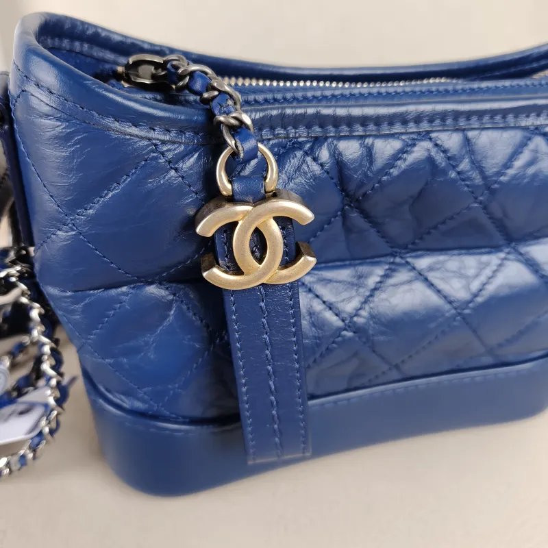 Chanel Crossbody Bag Gabrielle Gabrielle Bag Blue Calfskin Small20 × 8 × 15 cm — detail view 6 of 16