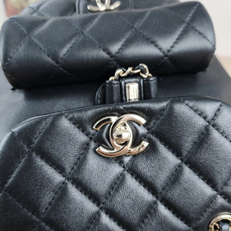 Chanel Backpack Duma Black Lambskin Small18 × 9.5 × 19 cm — detail view 7 of 12