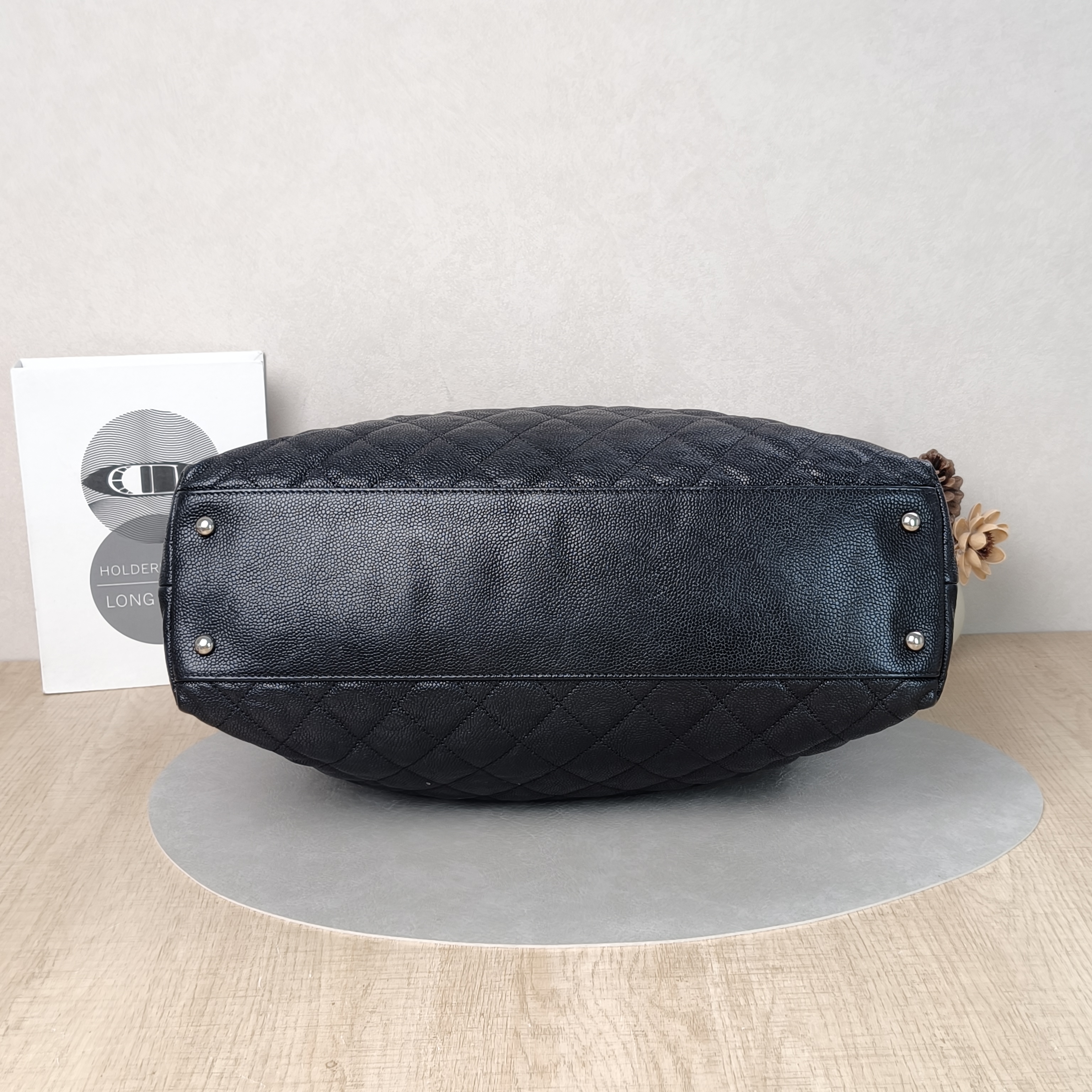 Chanel Shoulder Bag tote Black Grained Calfskin One Size38 × 11 × 30 cm — cover view 4 of 5