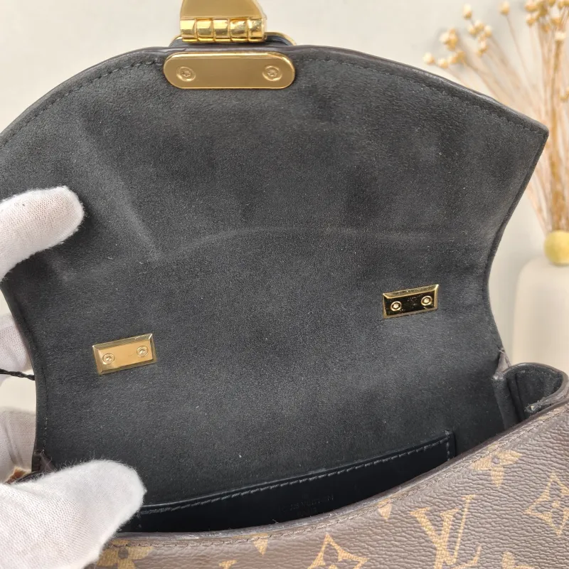 Louis Vuitton Crossbody Bag Tilsitt Monogram PVC Medium 24 × 7 × 18 cm — detail view 6 of 11