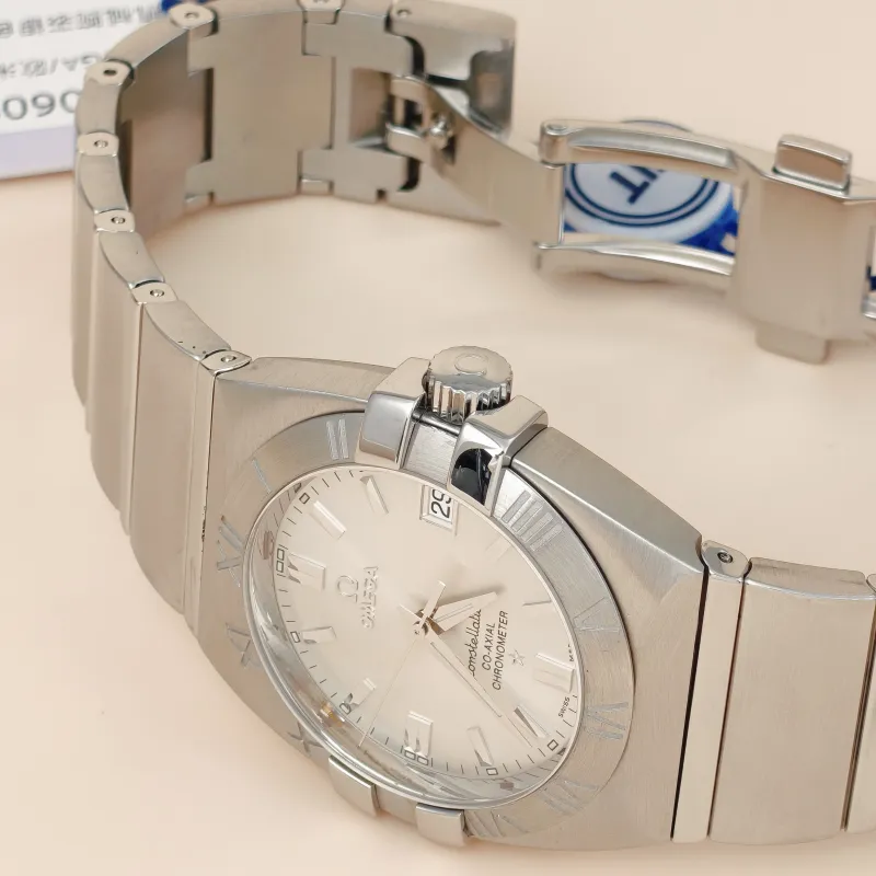 OMEGA Watch Watch Silver One Size38 — cover view 8 of 12
