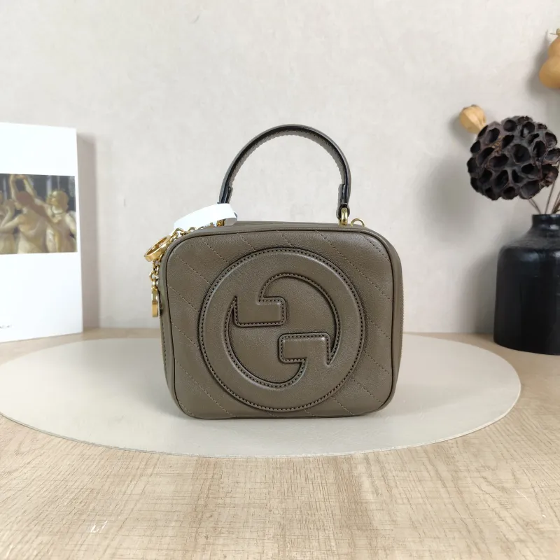 GUCCI Top Handle Bag Blondie Box Small17 × 9 × 15 cm