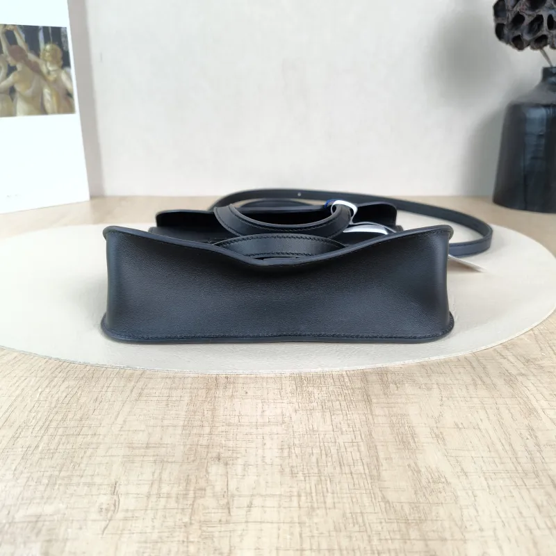 Hermès Crossbody Bag Halzan Black Swift Calfskinmini22 × 6.5 × 15 cm — cover view 4 of 6