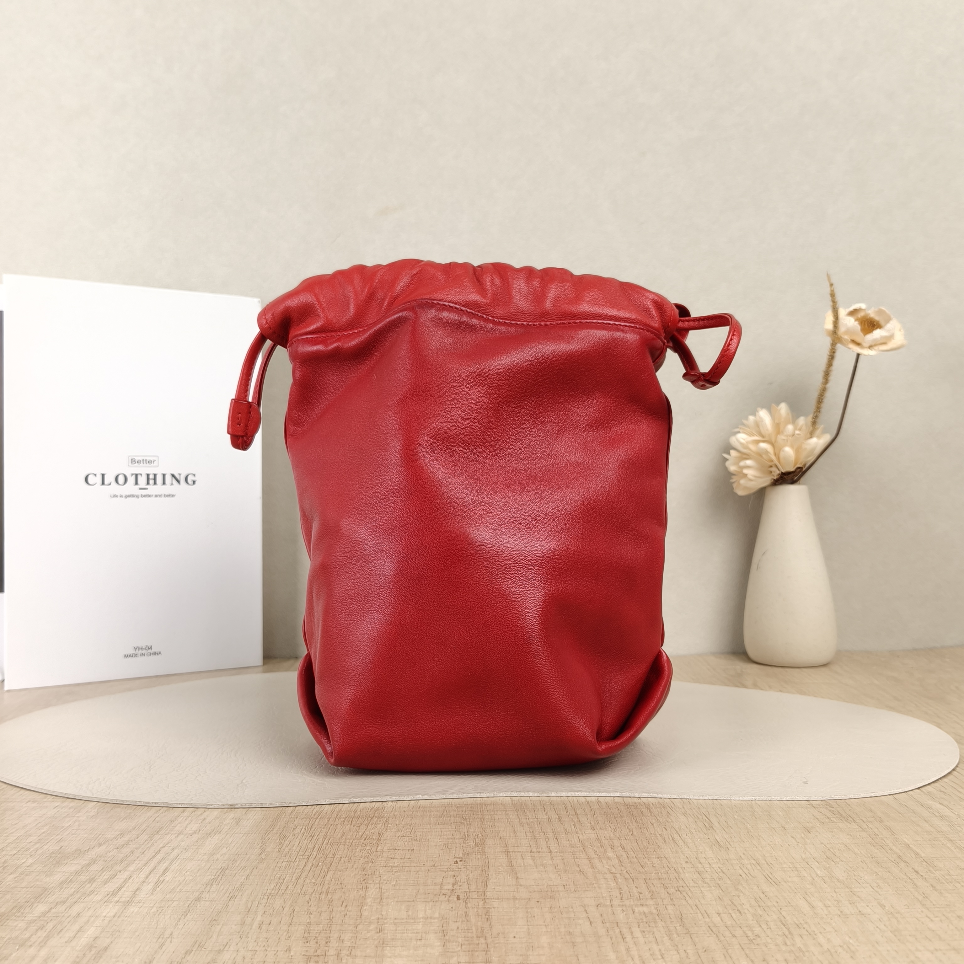 SAINT LAURENT Shoulder Bag Shoulder Bag Red Lambskin21 × 11 × 23 cm — cover view 4 of 4