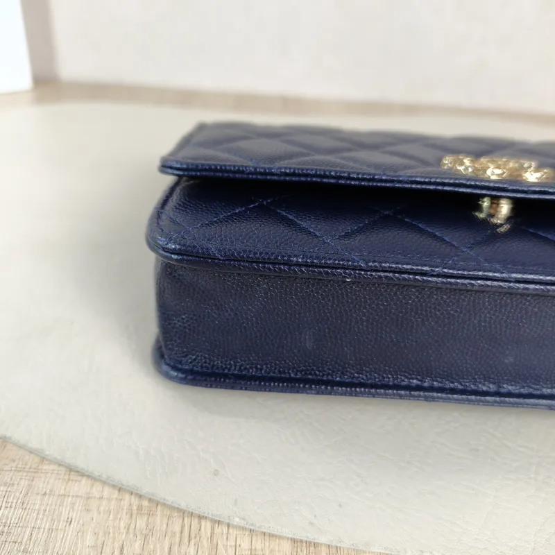 Chanel Crossbody Bag Classic Flap WOC CF WOCWOC Bag c Grained Calfskin One Size 19.2 × 3.5 × 12.3 cm — detail view 4 of 11