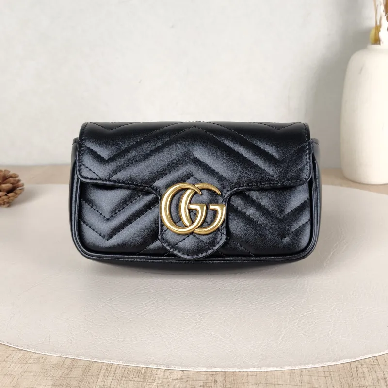 GUCCI Crossbody Bag GG Marmont Mini Marmont Mini Black with Gold-Tone Hardware Calfskinmini16.5 × 4.5 × 9.5 cm