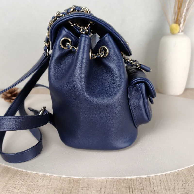 Chanel Backpack Duma Blue Lambskin Small18 × 12 × 18.5 cm — detail view 4 of 13