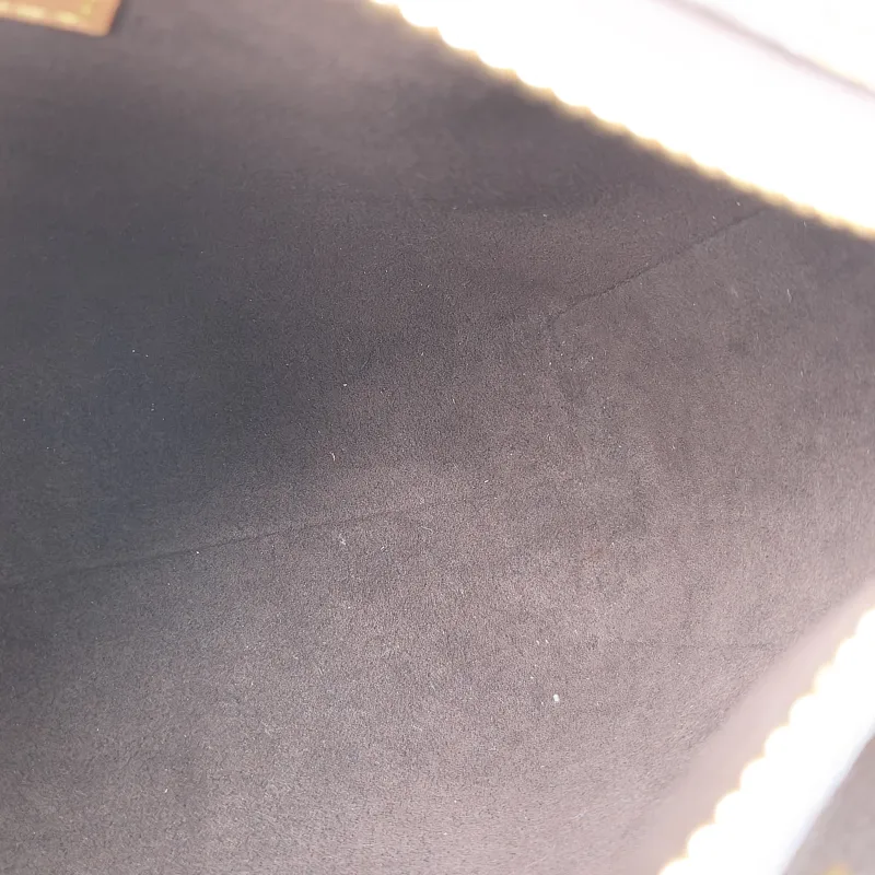 Louis Vuitton Crossbody Bag Side Trunk Box Monogram PVC Medium 23.5 × 8.5 × 16 cm — detail view 9 of 12