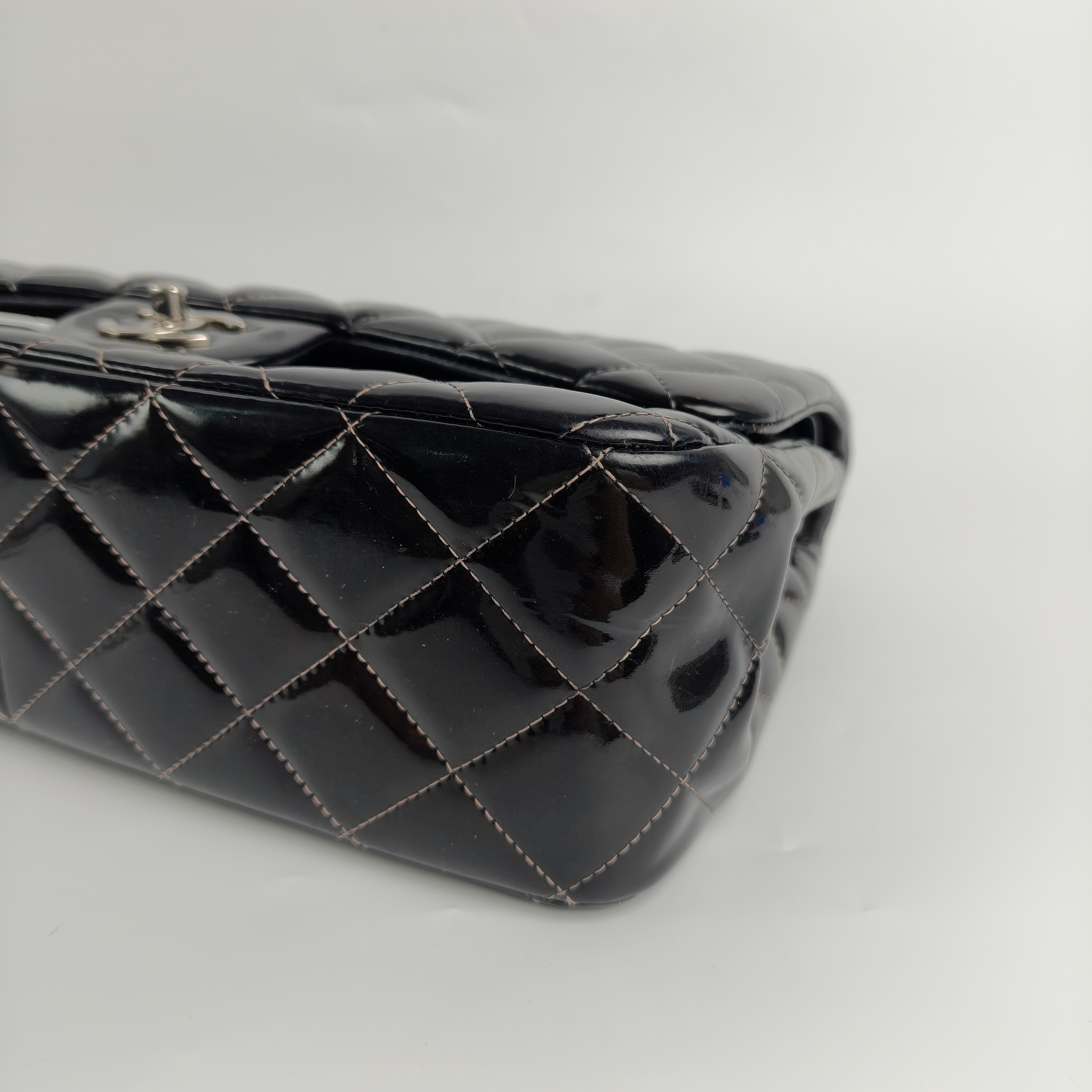 Chanel Crossbody Bag Classic Flap Jumbo CF Jumbo Black Patent Leather Large30 × 10 × 19.5 cm — cover view 16 of 17