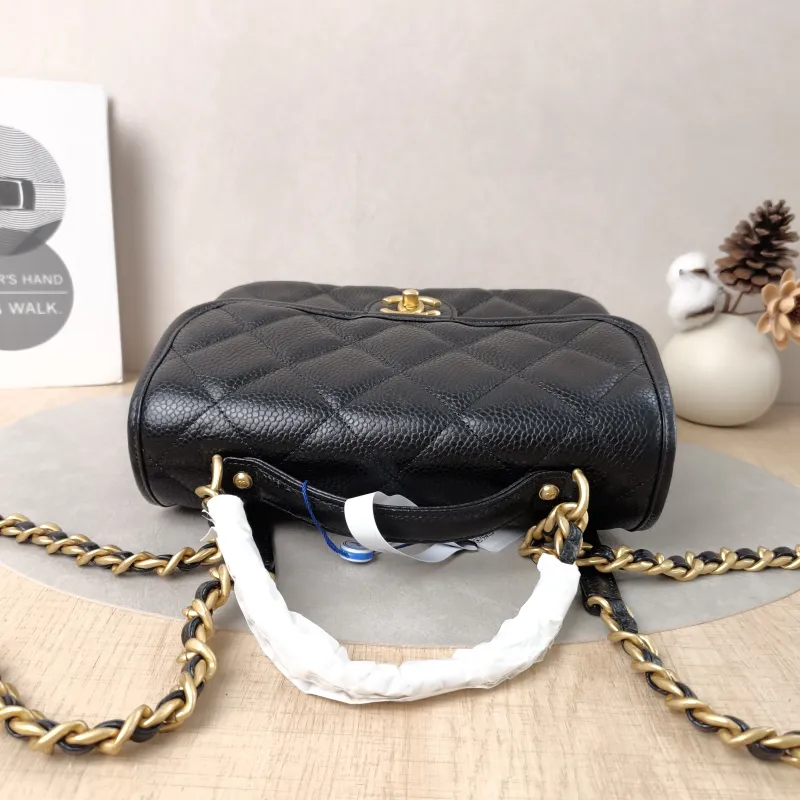 Chanel Backpack Backpack Black Grained Calfskin One Size24 × 5 × 17 cm — detail view 7 of 15