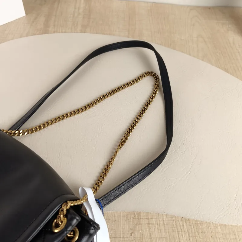 SAINT LAURENT Crossbody Bag NOLITA Black SL ambskinmini18 × 6 × 13 cm — detail view 4 of 10