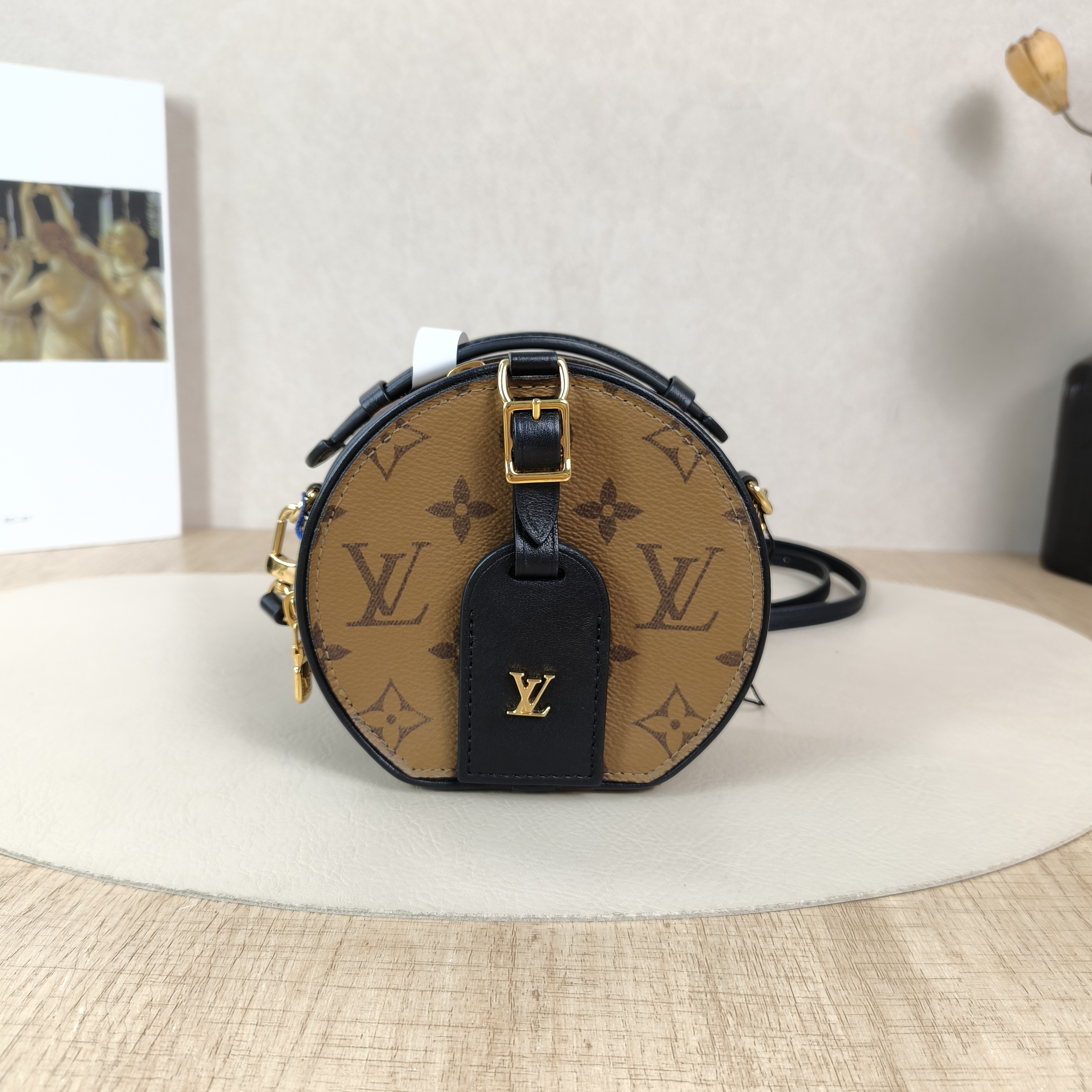 Louis Vuitton Crossbody Bag Mini BOITE CHAPEAU Monogram PV Cmini13 × 6.5 × 12 cm
