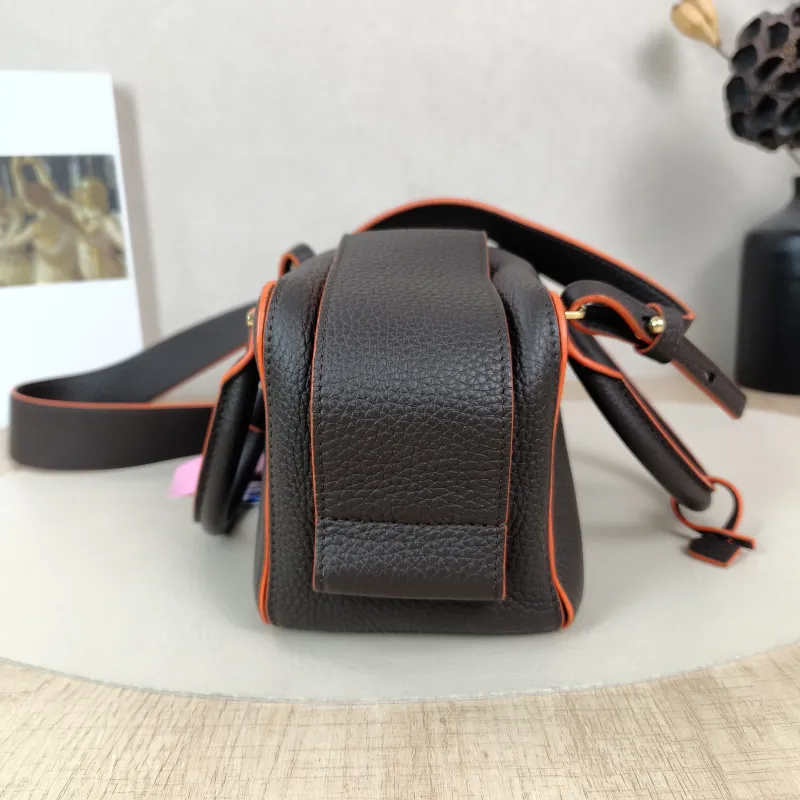 DELVAUX Top Handle Bag Cool Box Box Shoulder Bag Colorblock Calfskinmini21 × 11 × 13 cm — detail view 8 of 11