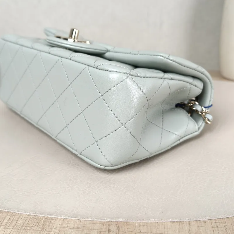 Chanel Crossbody Bag Classic Flap Large Mini CF Mini Green Lambskin C mini 20 × 6 × 12 cm — detail view 2 of 15