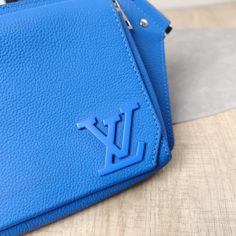 Louis Vuitton Belt Bag Takeoff Sling Belt Bag Blue Calfskin One Size30 × 3 × 16 cm — detail view 12 of 14