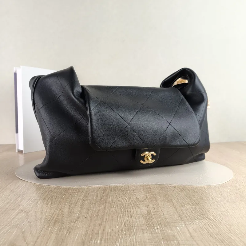 Chanel Shoulder Bag 25k hobo Black Calfskin 43 × 9 × 36 cm — cover view 5 of 5