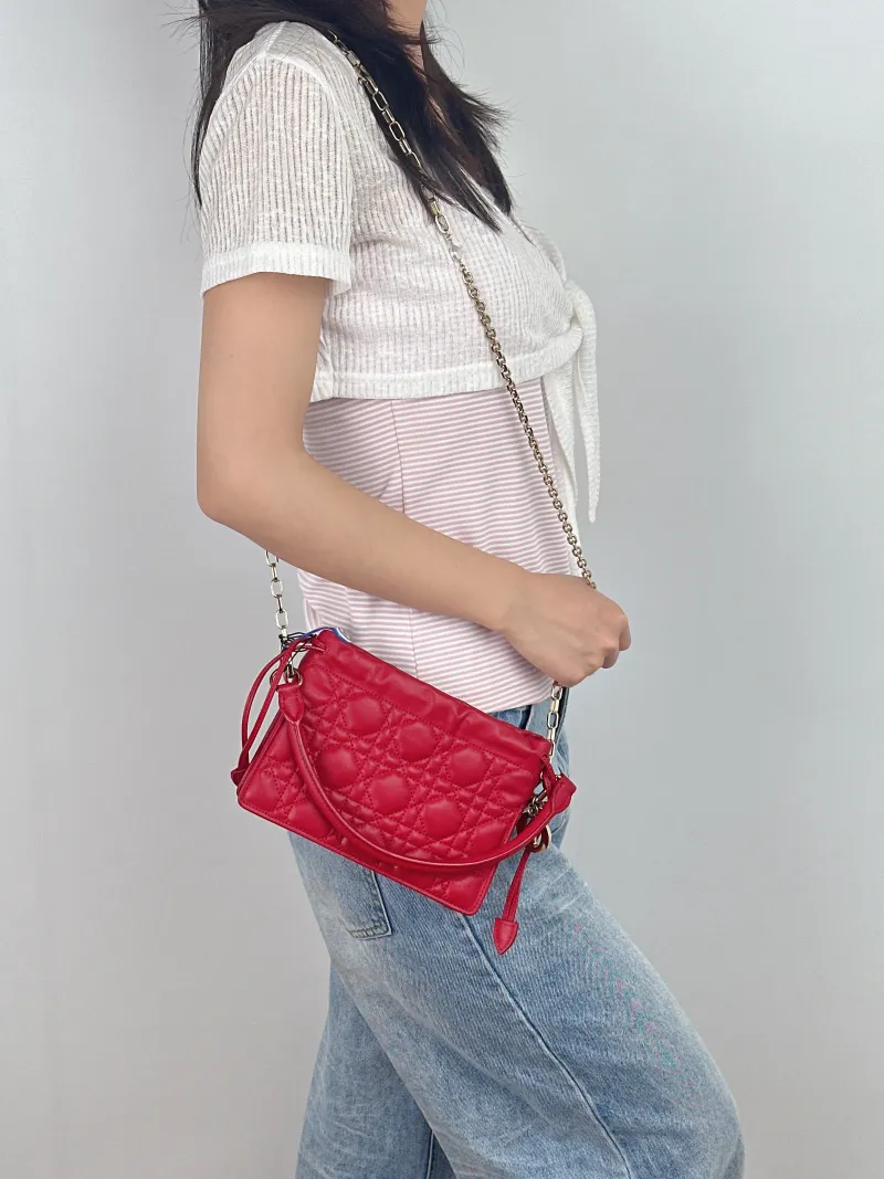 DIOR Crossbody Bag Lady Milly Chain Bag Red Lambskin mini19 × 5 × 13 cm — on-model view 1 of 3