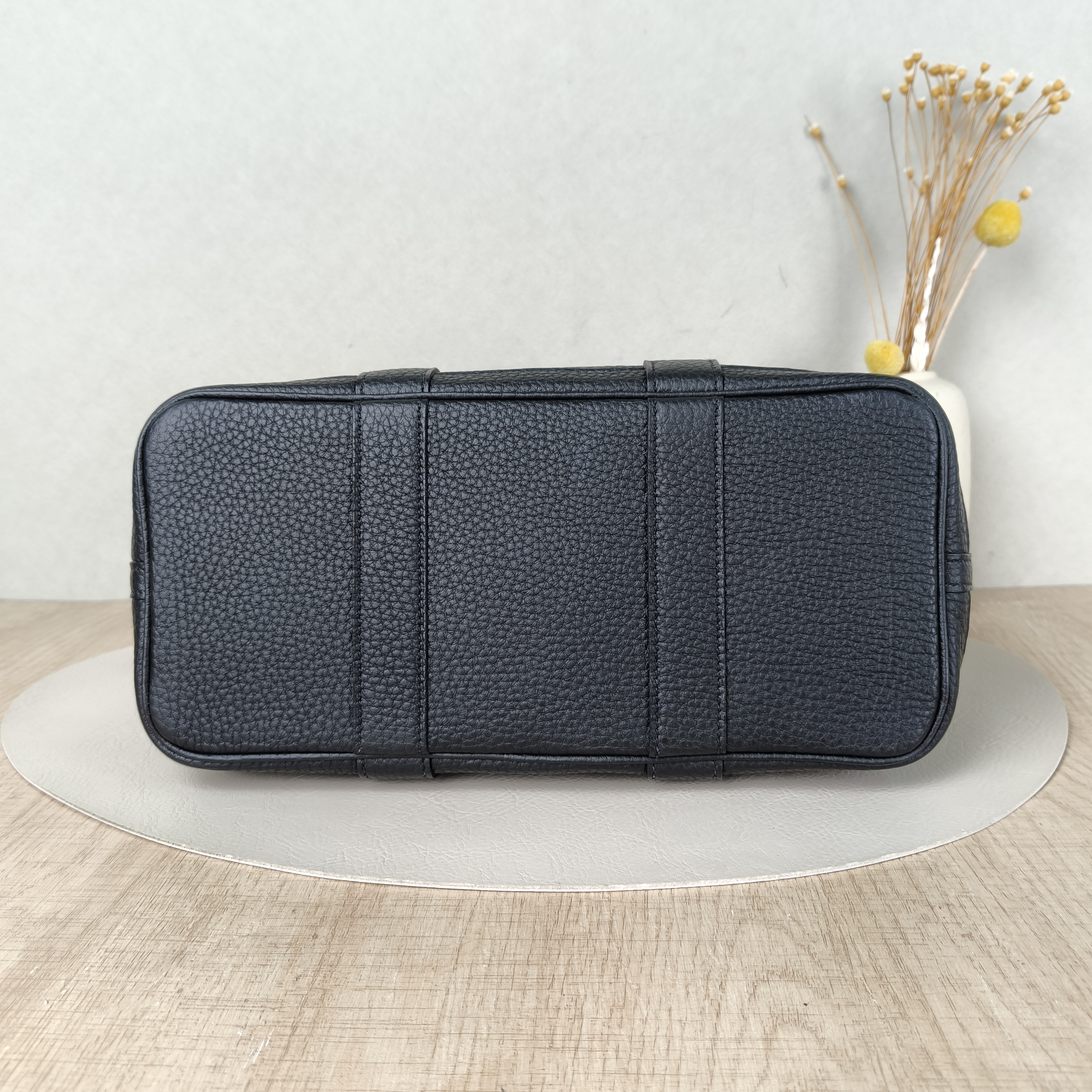 Hermès Top Handle Bag Garden Party 30 30Black Negonda Calfskin Medium30 × 13 × 21 cm — cover view 4 of 5