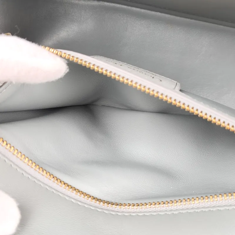 DIOR Crossbody Bag Caro Chain Bag Grey Calfskin Medium 25.5 × 9 × 15.5 cm — detail view 5 of 13