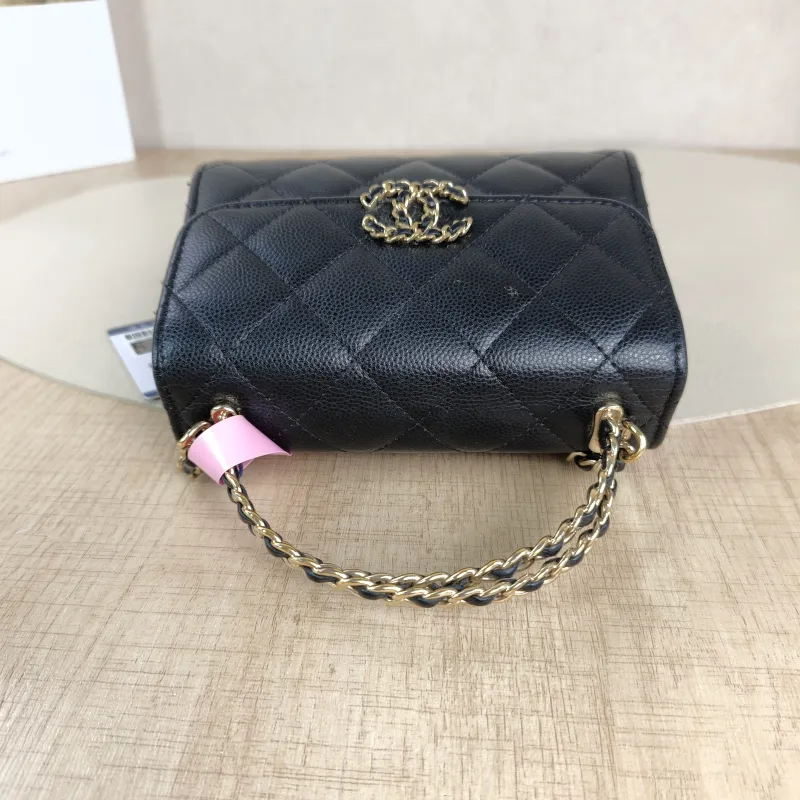 Chanel Crossbody Bag kelly Black Grained Calfskinnano15 × 5 × 11 cm — detail view 4 of 13
