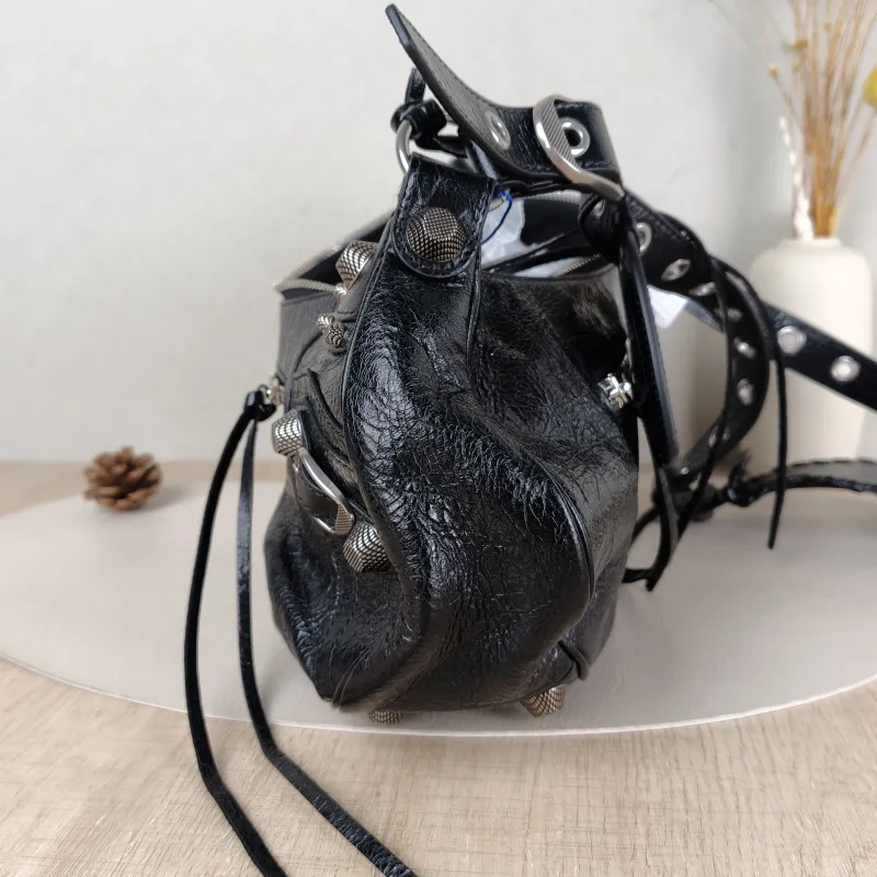 BALENCIAGA Crossbody Bag LE CAGOLE Black Lambskin Small 33 × 8.5 × 16 cm — detail view 10 of 10