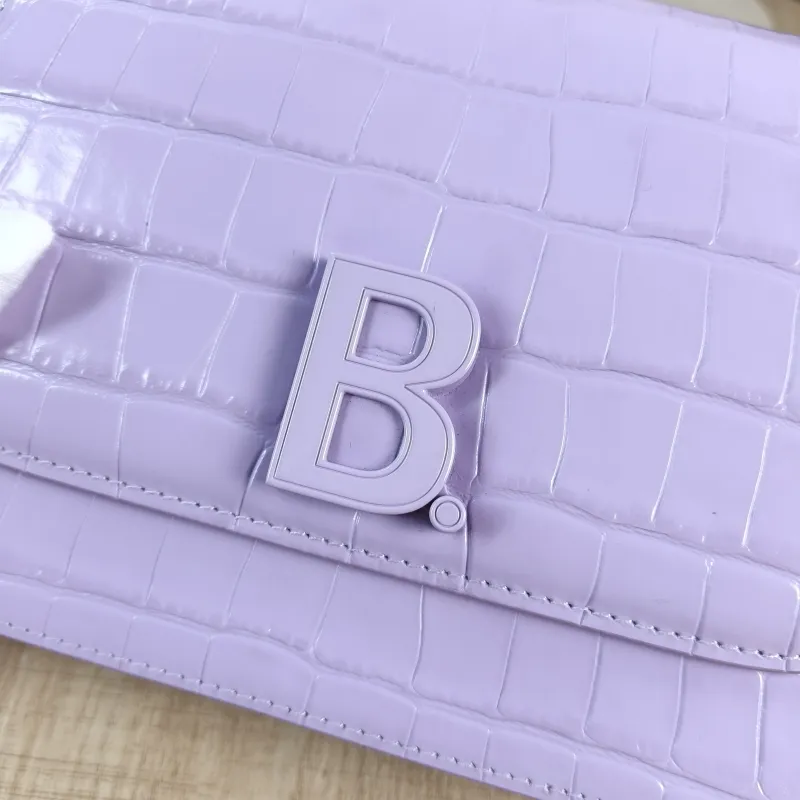 BALENCIAGA Crossbody Bag Crossbody Bag Calfskin One Size 18.5 × 6 × 15 cm — detail view 1 of 11