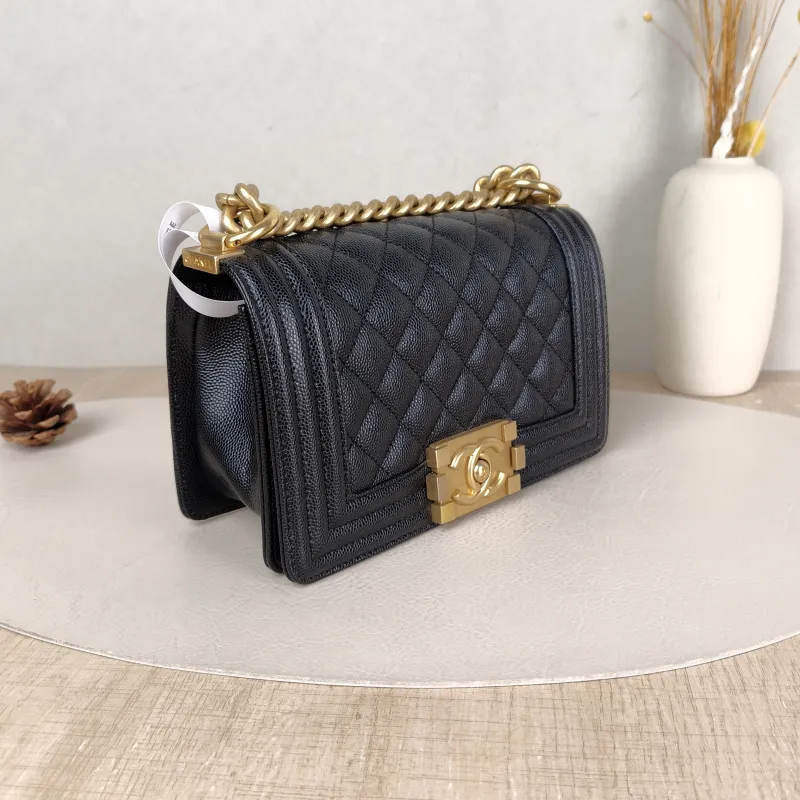 Chanel Crossbody Bag Le Boy Black Grained Calfskin Small 20.5 × 8.5 × 12 cm — cover view 2 of 5