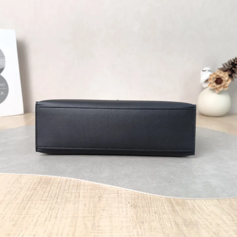 Hermès Top Handle Bag Mini kelly 89Black Swift Calfskin One Size 22 × 7 × 13 cm B — cover view 2 of 6