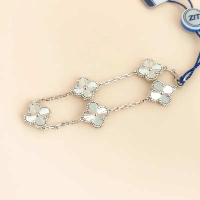 Van Cleef & Arpels Bracelet Alhambra Alhambra Collection Five-Motif Bracelet White Gold 18KW hite Gold Vintage Small 19cm — cover view 8 of 8