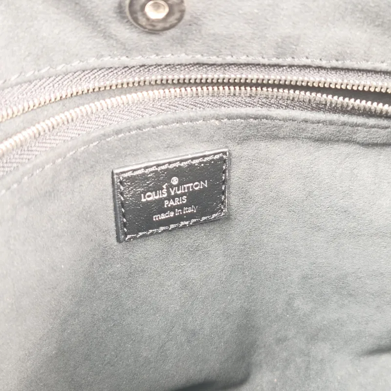 Louis Vuitton Crossbody Bag Carryall Cargo Vibe Black SL ambskin Small 33.5 × 15 × 23 cm — detail view 12 of 14