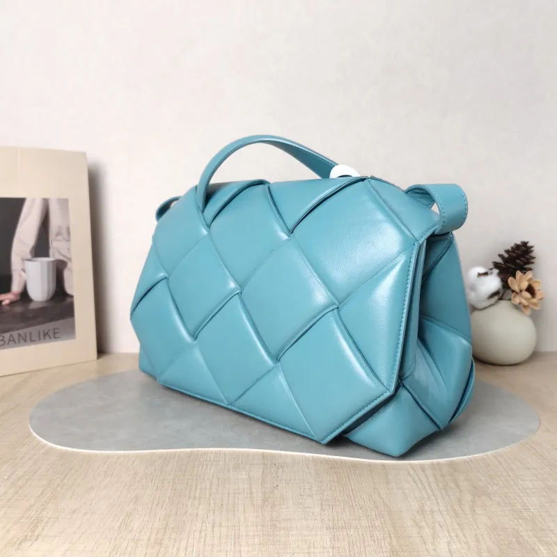 Bottega Veneta Shoulder Bag Woven Shoulder Bag Green Lambskin One Size 33 × 11.5 × 17 cm — cover view 5 of 5