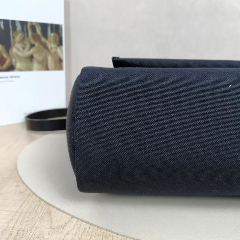 Hermès Shoulder Bag Herbag 31Black Canvas Canvas Berliner Medium31 × 10 × 25 cm — detail view 10 of 15