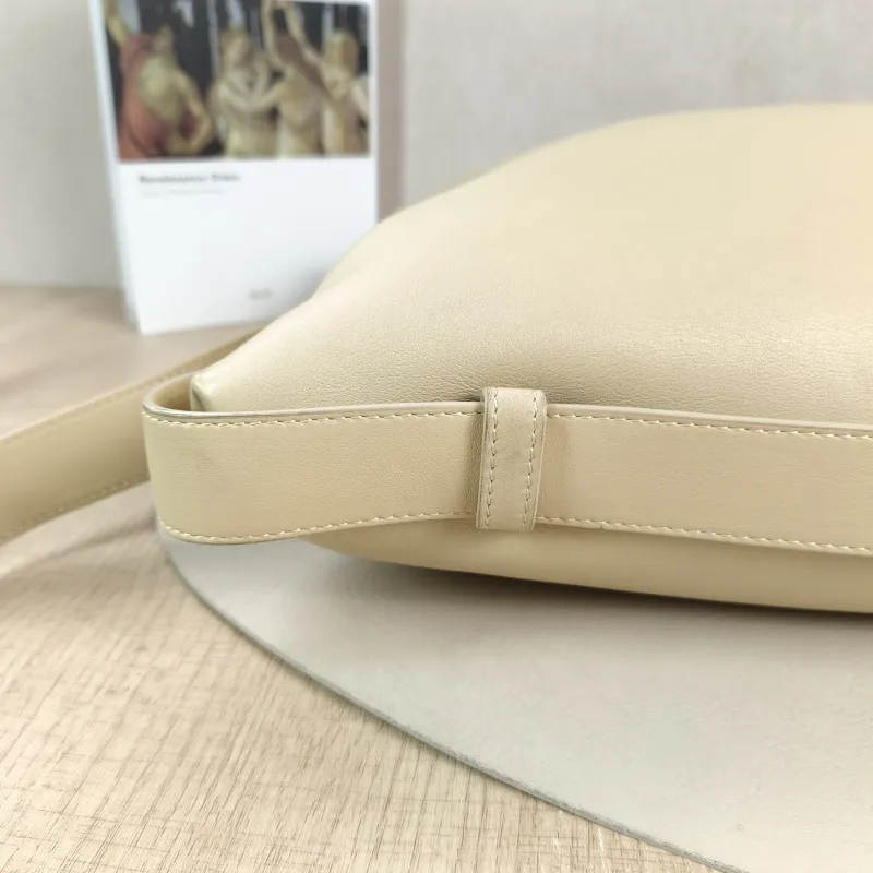 Bottega Veneta Shoulder Bag Cradle Shoulder Bag Yellow Calfskin One Size 39 × 3 × 33 cm — detail view 9 of 10