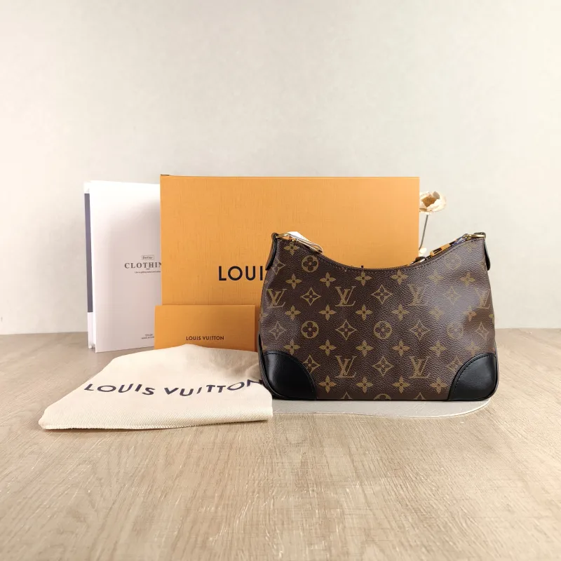 Louis Vuitton Crossbody Bag Boulogne PVC Small 26 × 9.5 × 16 cm — cover view 5 of 6
