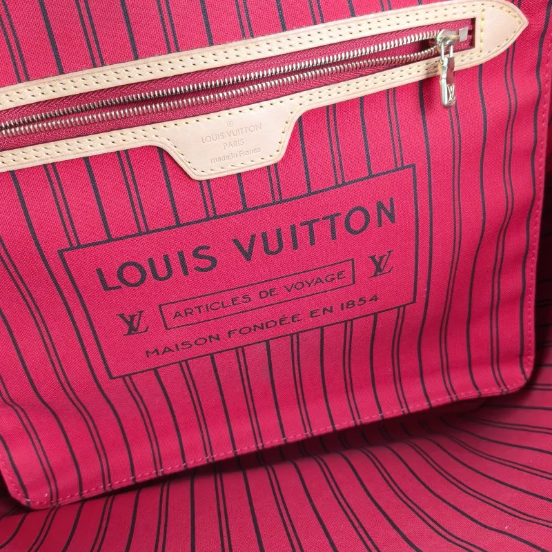 Louis Vuitton Shoulder Bag Neverfull Monogram PVC Medium 31 × 14 × 28 cm — detail view 9 of 11